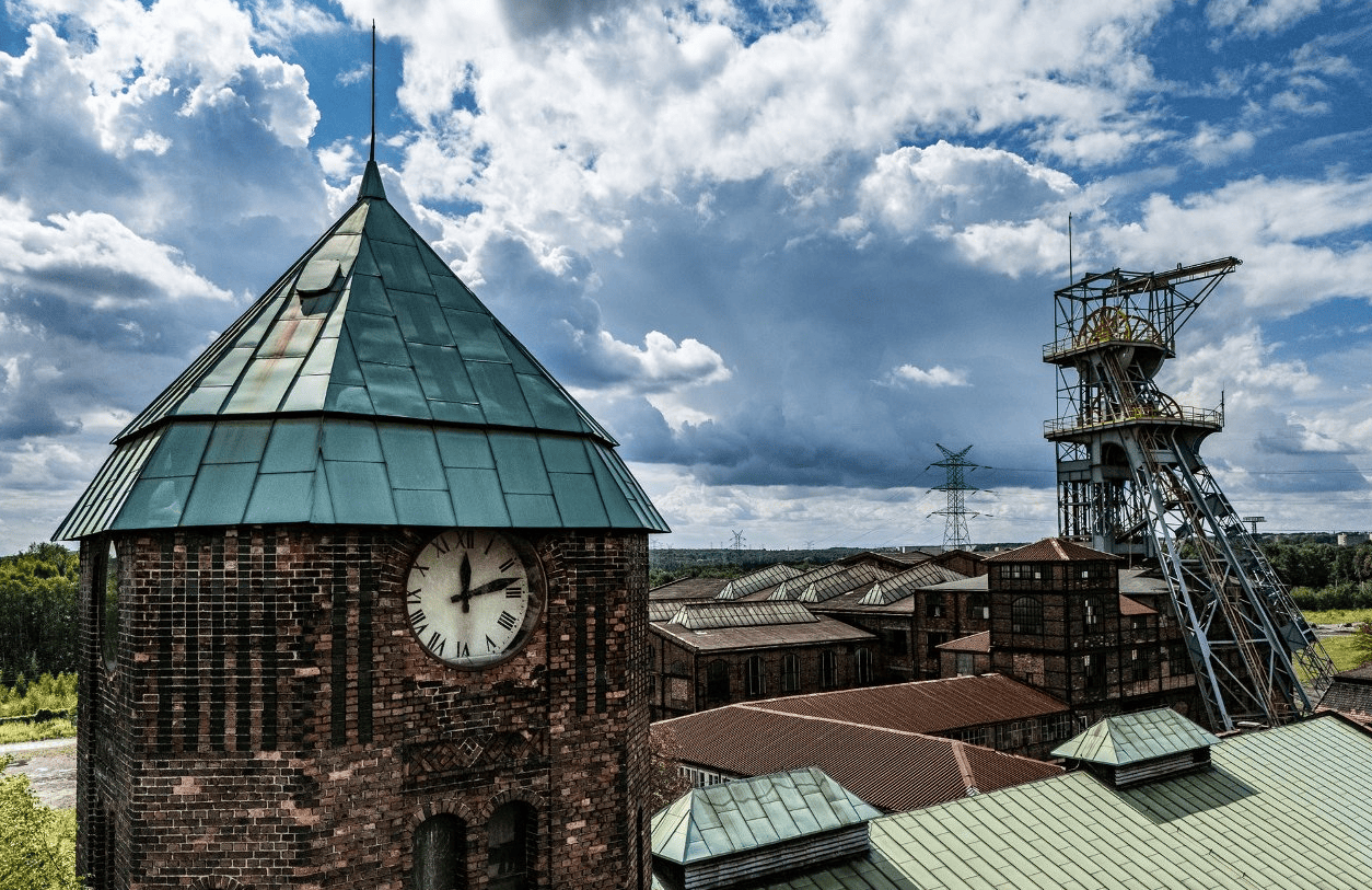 Shaft K w Katowicach. Nowa technologiczna dzielnica rośnie na terenie KWK Wieczorek